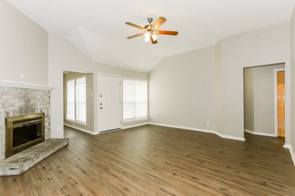 1211 Old Knoll Dr - Photo 3 of 16