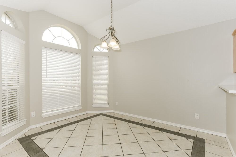 1211 Old Knoll Dr - Photo 5 of 16