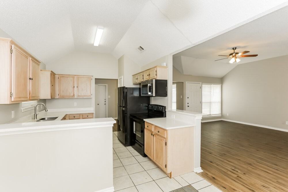 1211 Old Knoll Dr - Photo 6 of 16