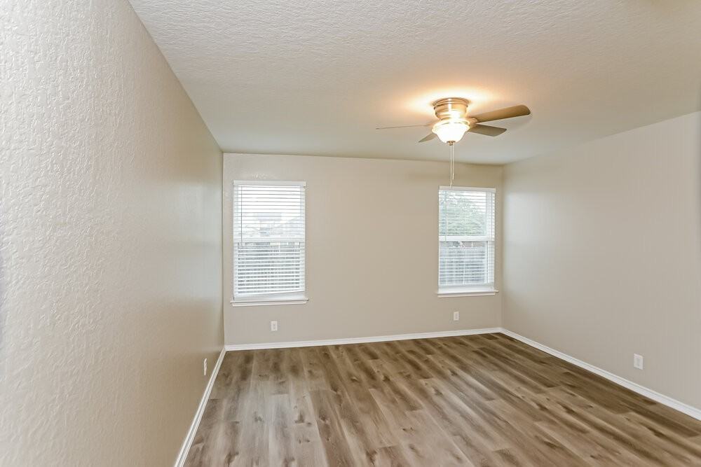 8806 Double Oak - Photo 7 of 16