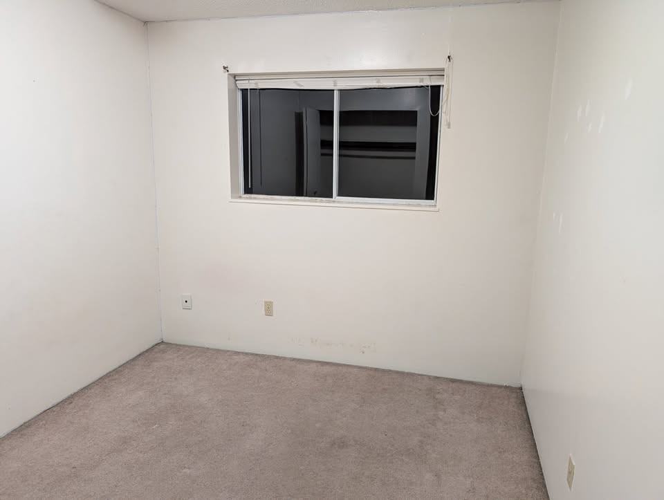 11751 Seaport Avenue #Main - Photo 7 of 10