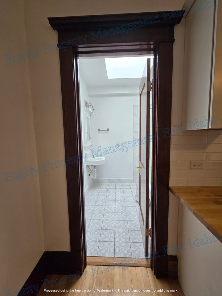 ID - 200 S Main St - 12 #12 - Photo 2 of 33