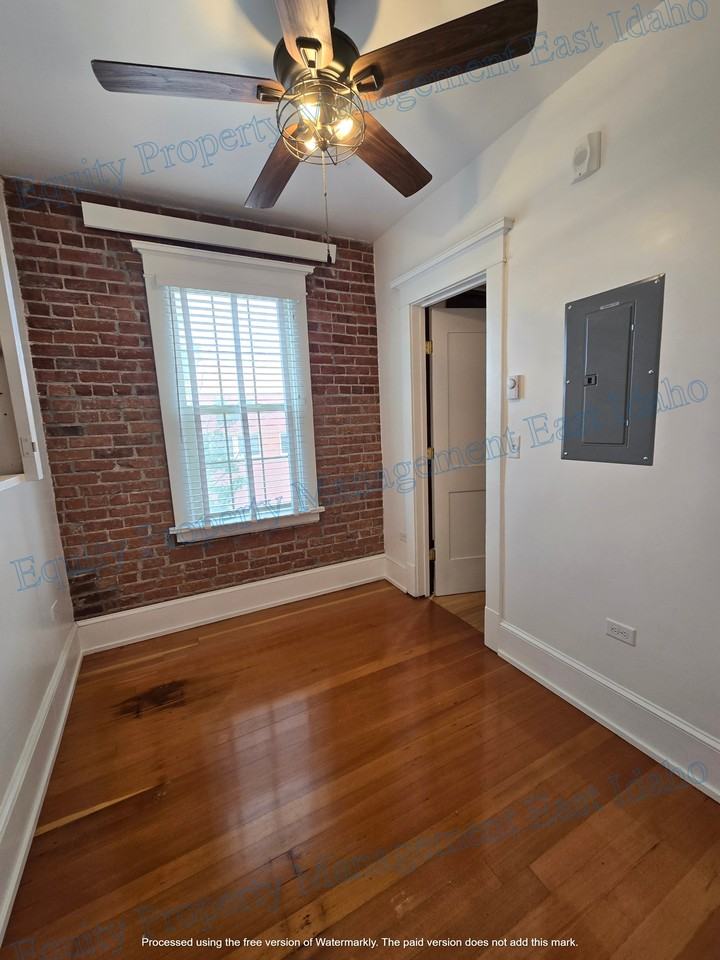 ID - 200 S Main St - 12 #12 - Photo 5 of 33