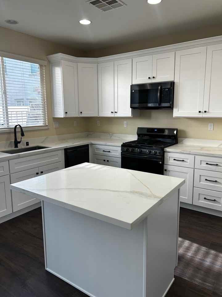 2155 Bolero Dr #1 - Photo 4 of 17