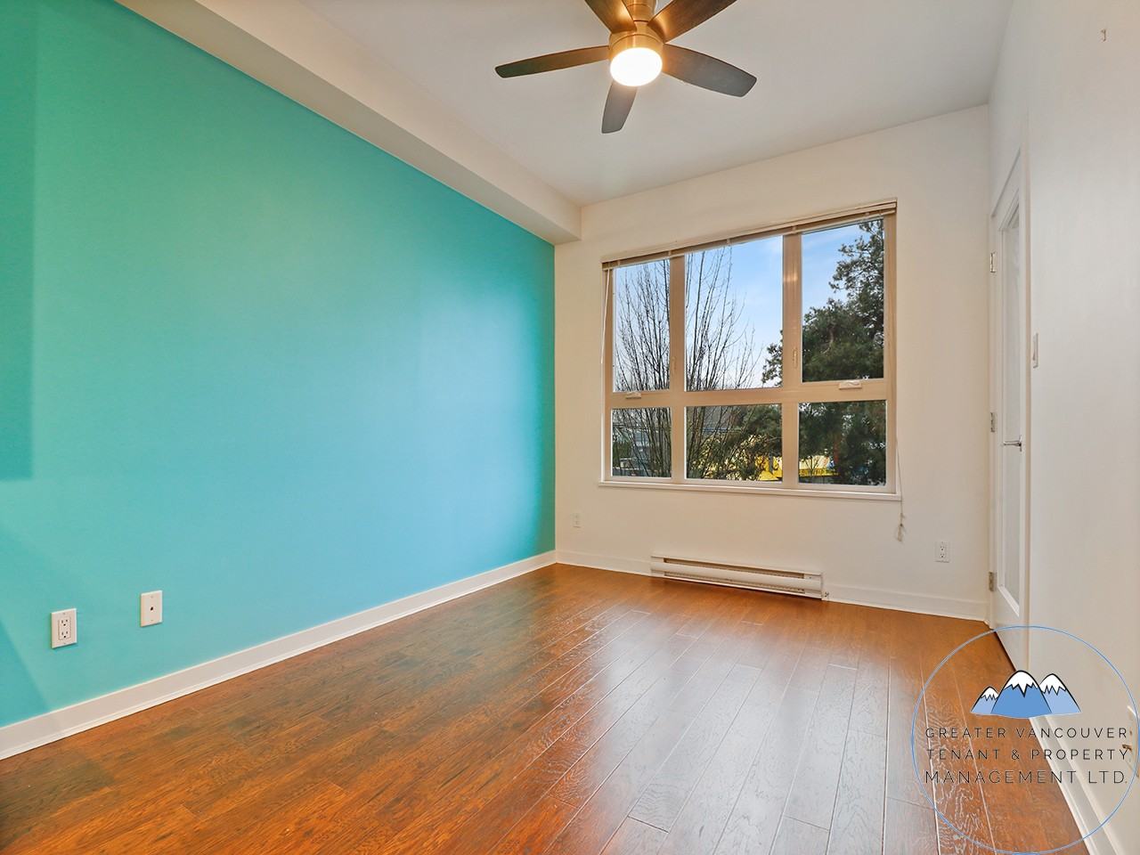 3688 Inverness St - Photo 7 of 17