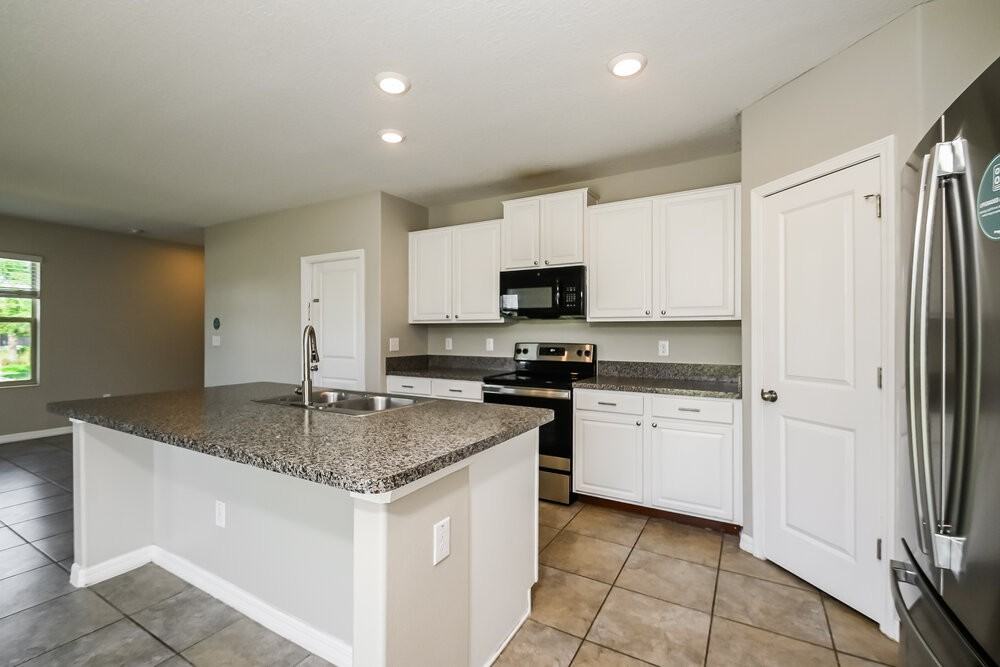 7311 Ozello Trail Ave - Photo 7 of 17