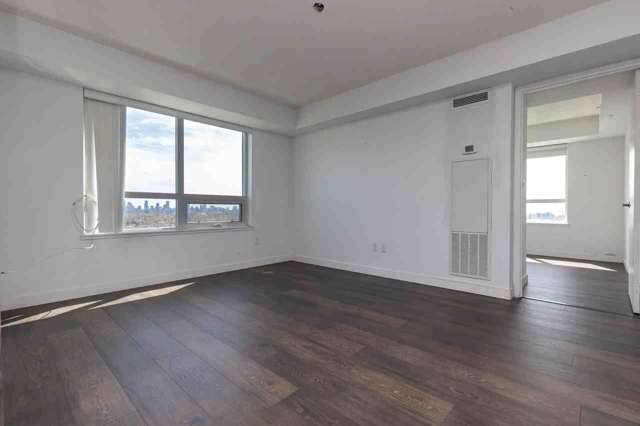 1420 Dupont St #1902 - Photo 6 of 15