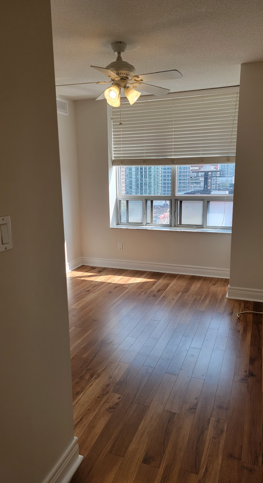 5418 Yonge St - Photo 4 of 17