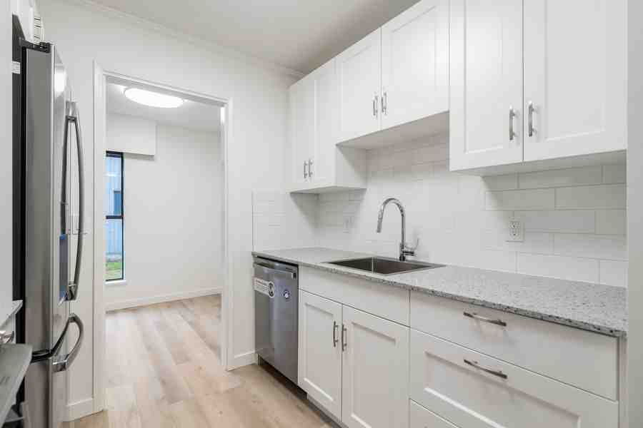 3126 Baird Rd - Photo 2 of 50