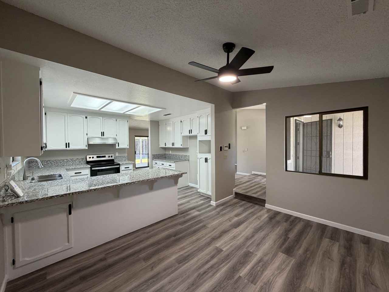 1120 Landreth Ct #1 - Photo 4 of 23