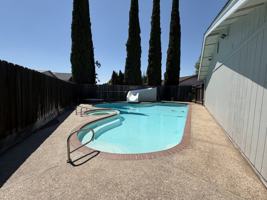 featured image of 1120 Landreth Ct #1