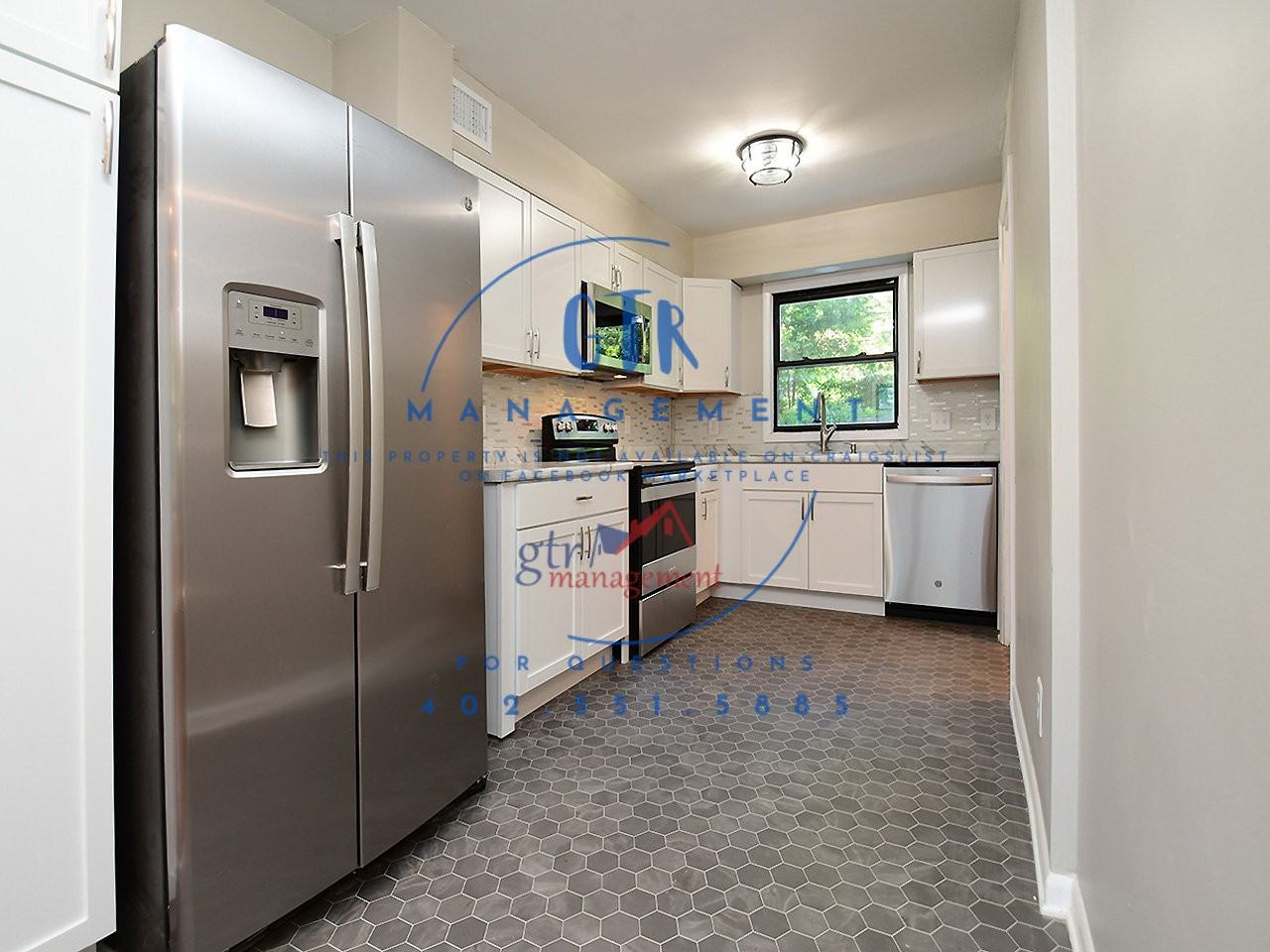 6010 Evans St #1 - Photo 5 of 6