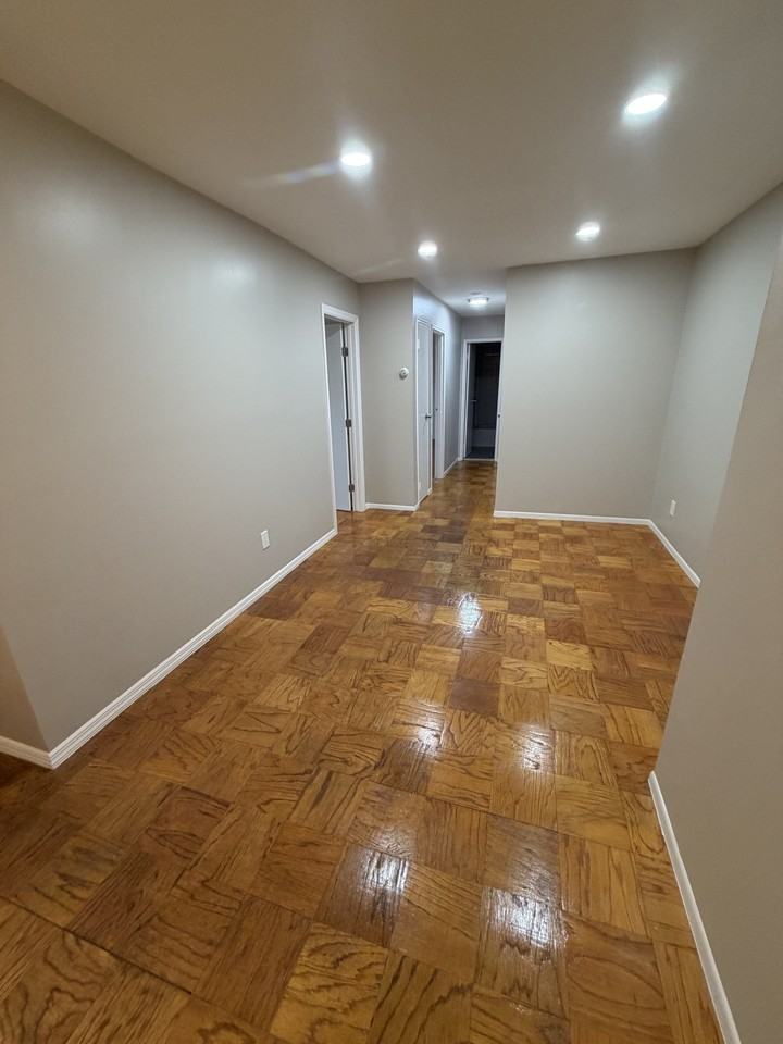 1C Hemlock Dr #148 - Photo 2 of 7