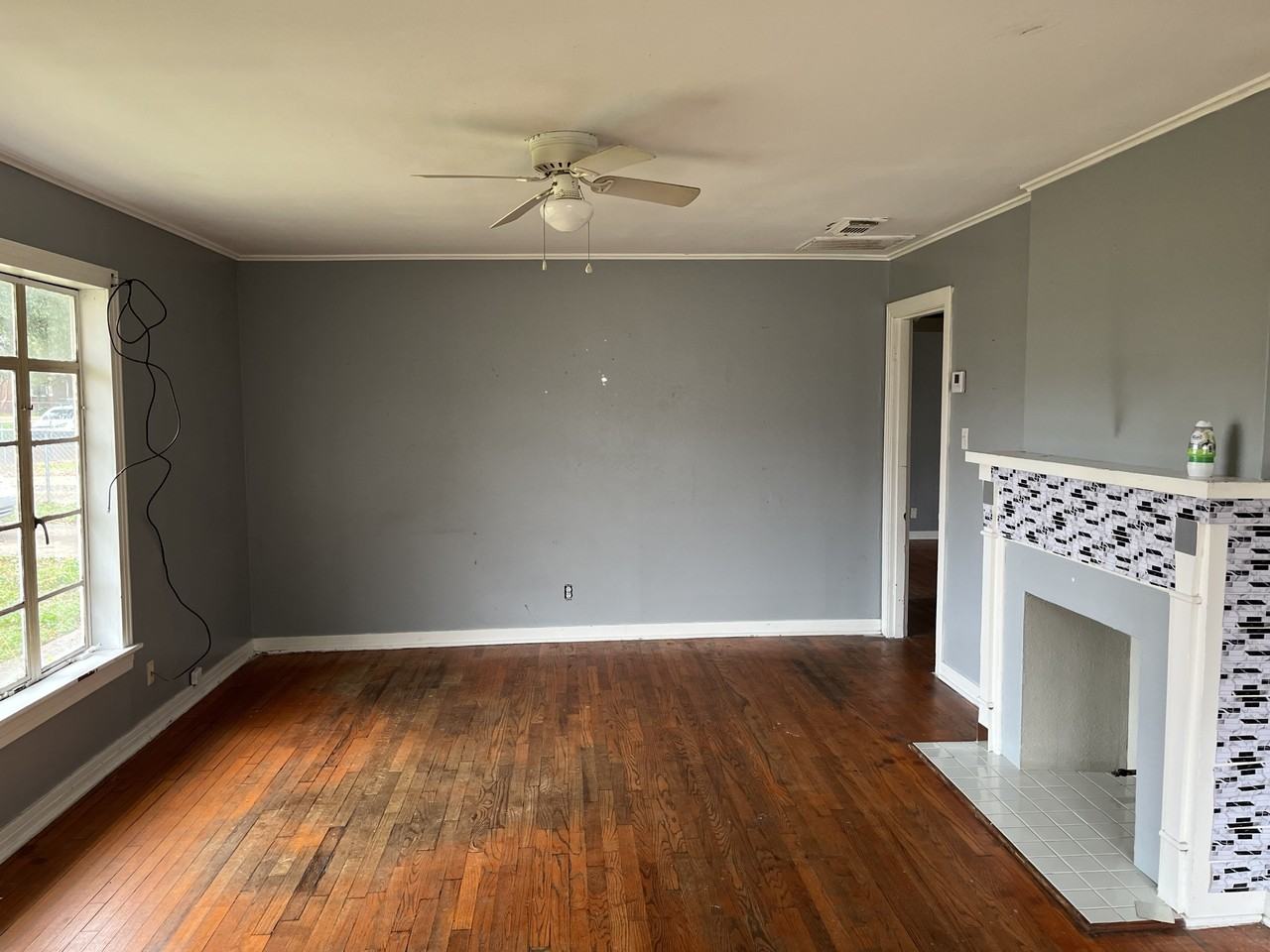 1225 Delhi St - Photo 2 of 10