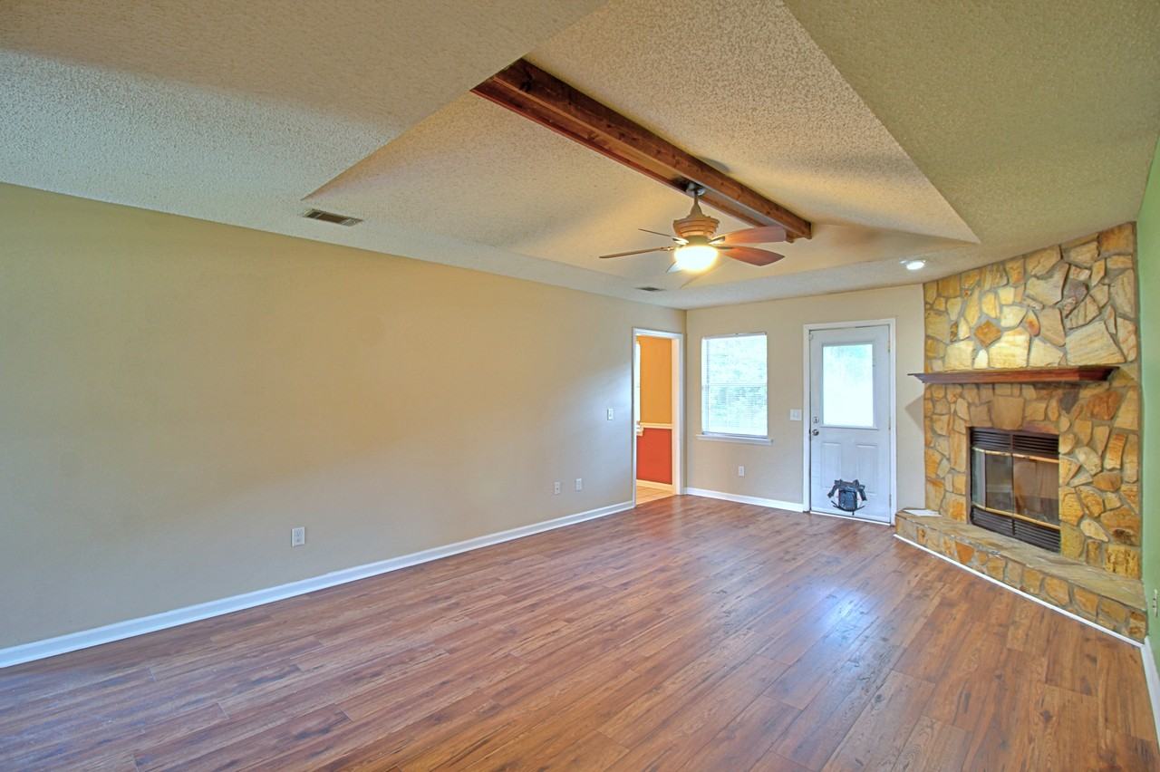 948 Wedgewood Way #1 - Photo 3 of 35