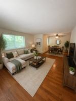 featured image of 410 E Hinckley Ave