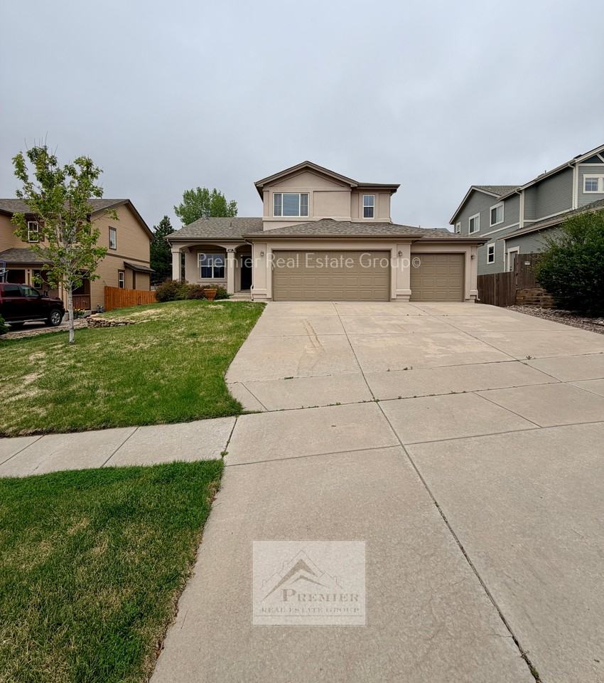 4724 Pascal Ct #1 - Photo 3 of 26