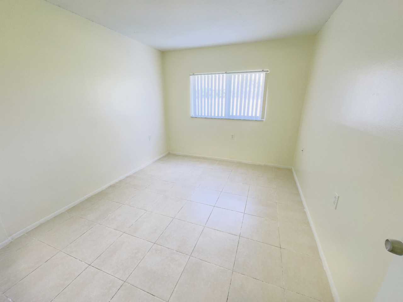 1101 N Benoist Farms Rd #106 - Photo 4 of 16