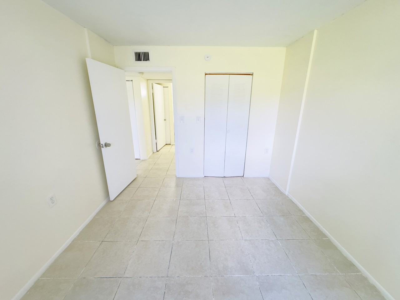 1101 N Benoist Farms Rd #106 - Photo 5 of 16
