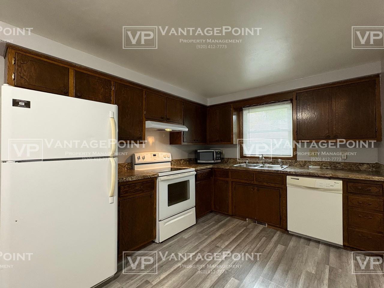 1521 Ridgeway Dr #1521 - Photo 2 of 15