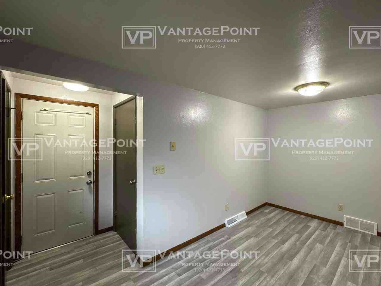 1521 Ridgeway Dr #1521 - Photo 4 of 15