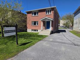 featured image of 46 Collingwood St #3