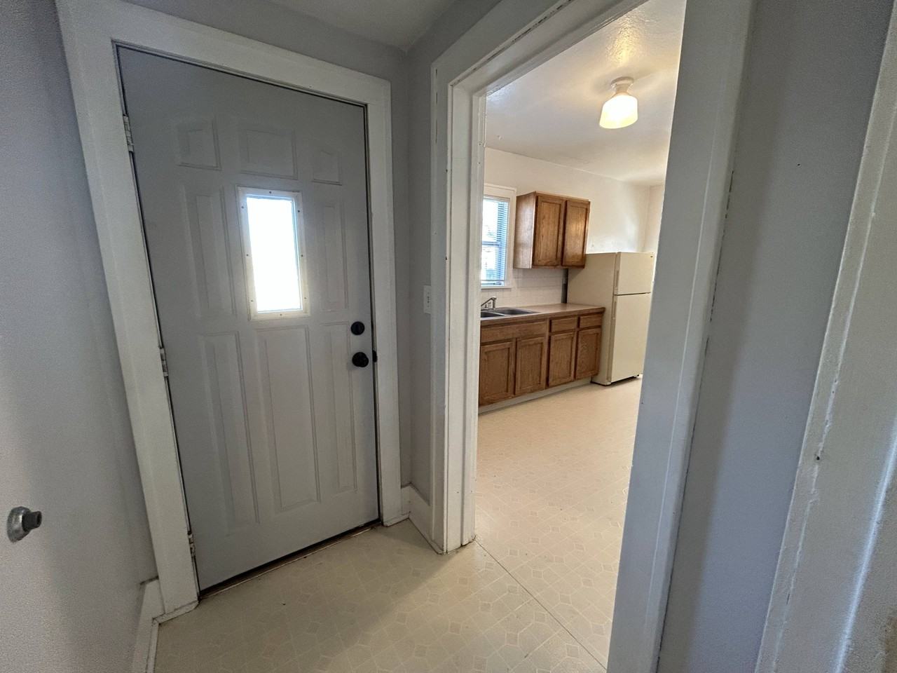 118 Pine St #1 - Photo 3 of 13