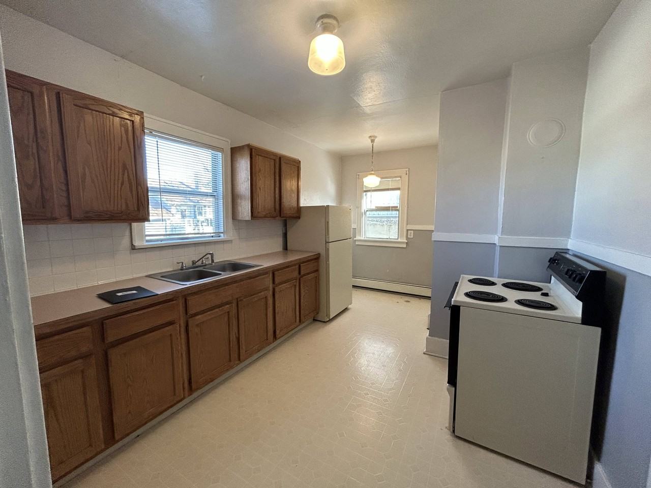 118 Pine St #1 - Photo 5 of 13