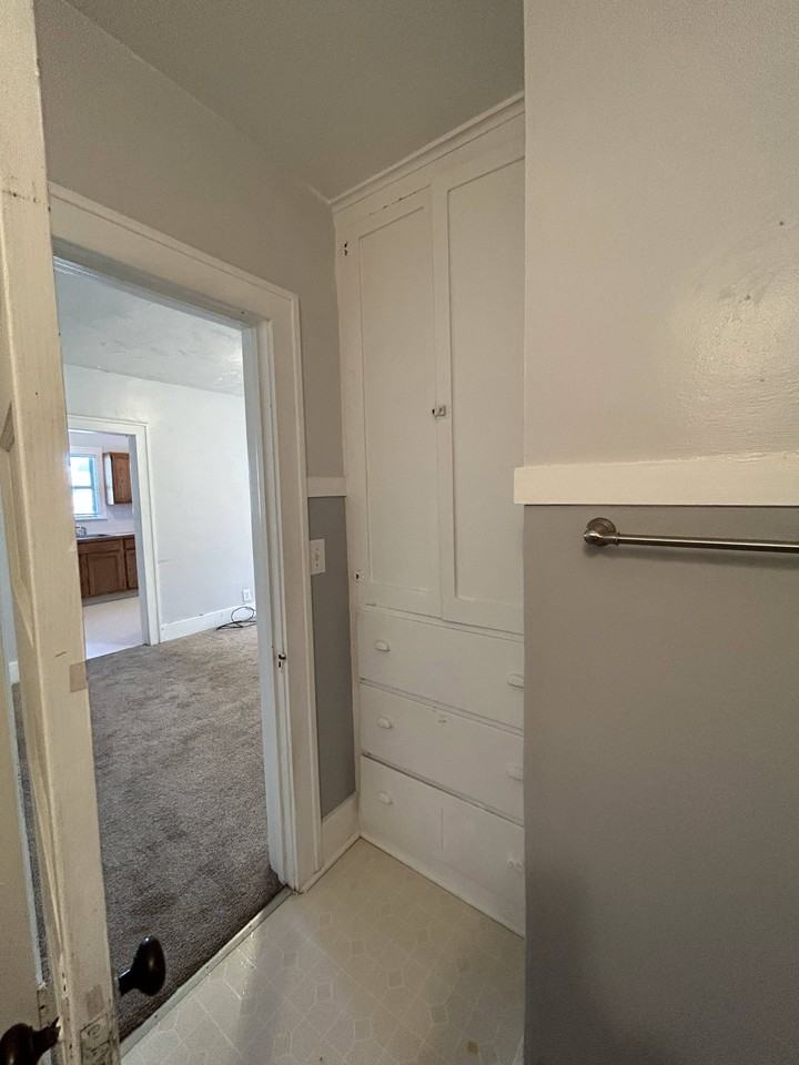 118 Pine St #1 - Photo 7 of 13