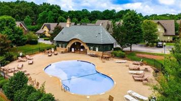 featured image of 101 West Ln