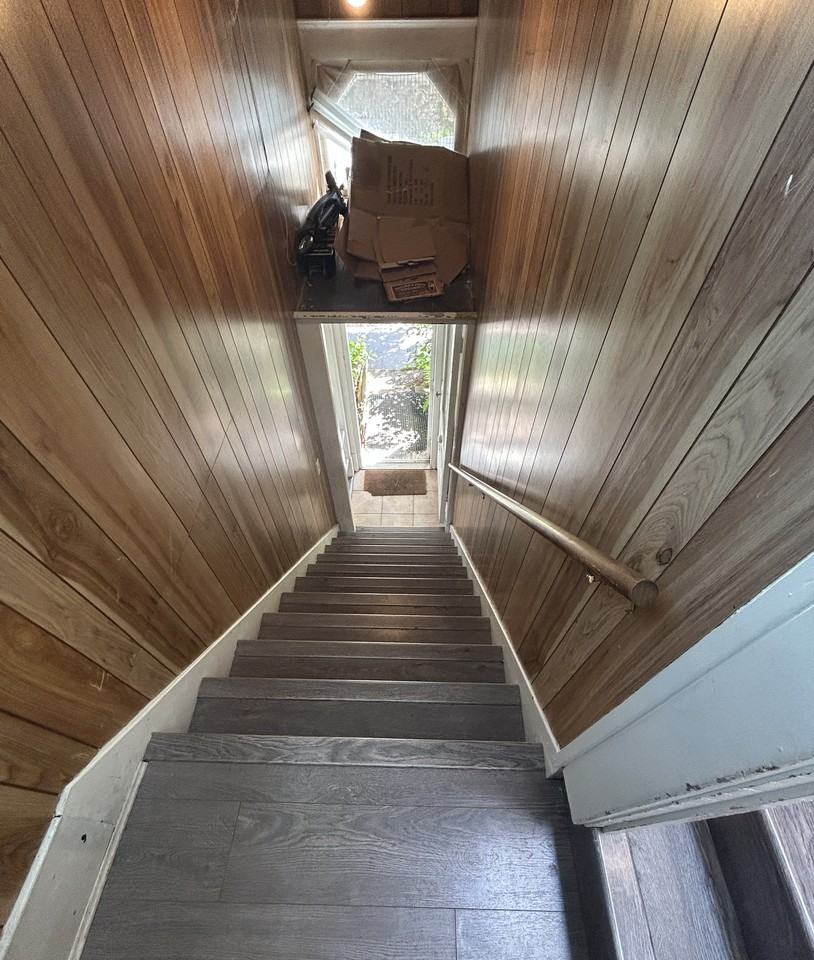 2262 Nanaimo Street - Photo 4 of 11