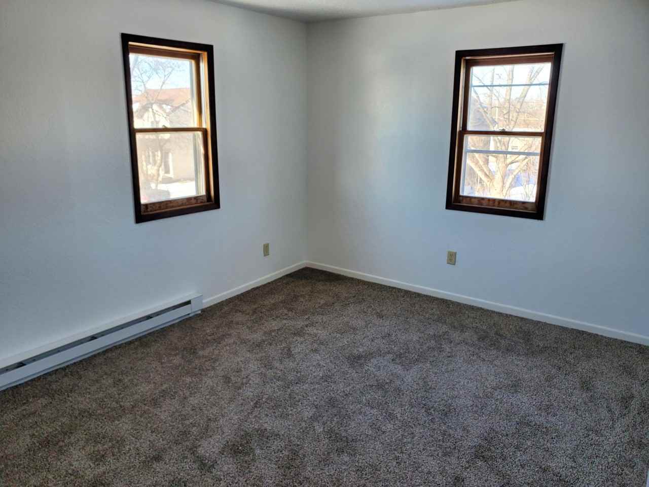 102 2nd St N #3 - Photo 5 of 9
