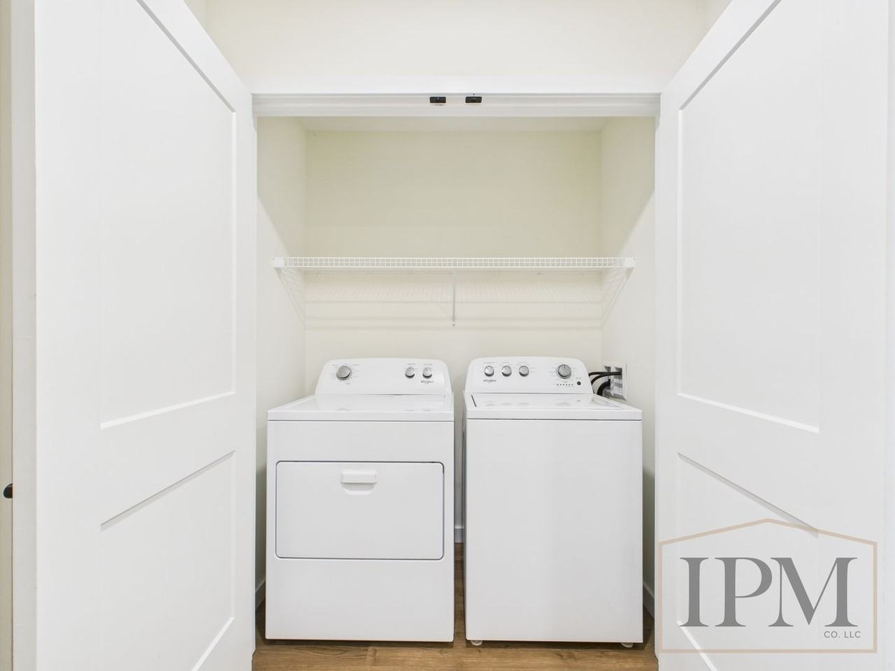 Emma Lane - Photo 6 of 18