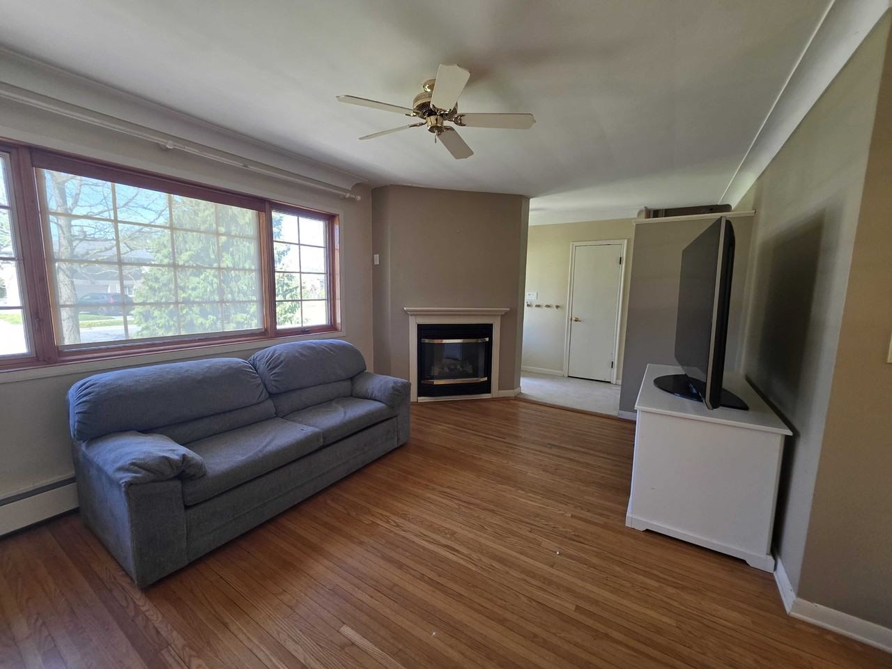 127 Robert Wallace Dr #1 - Photo 2 of 17