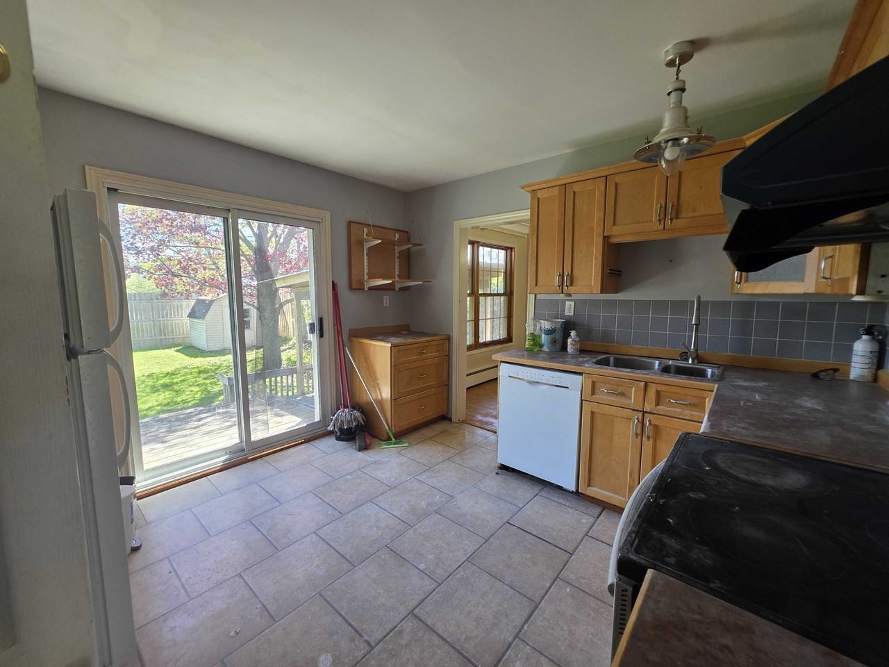 127 Robert Wallace Dr #1 - Photo 4 of 17