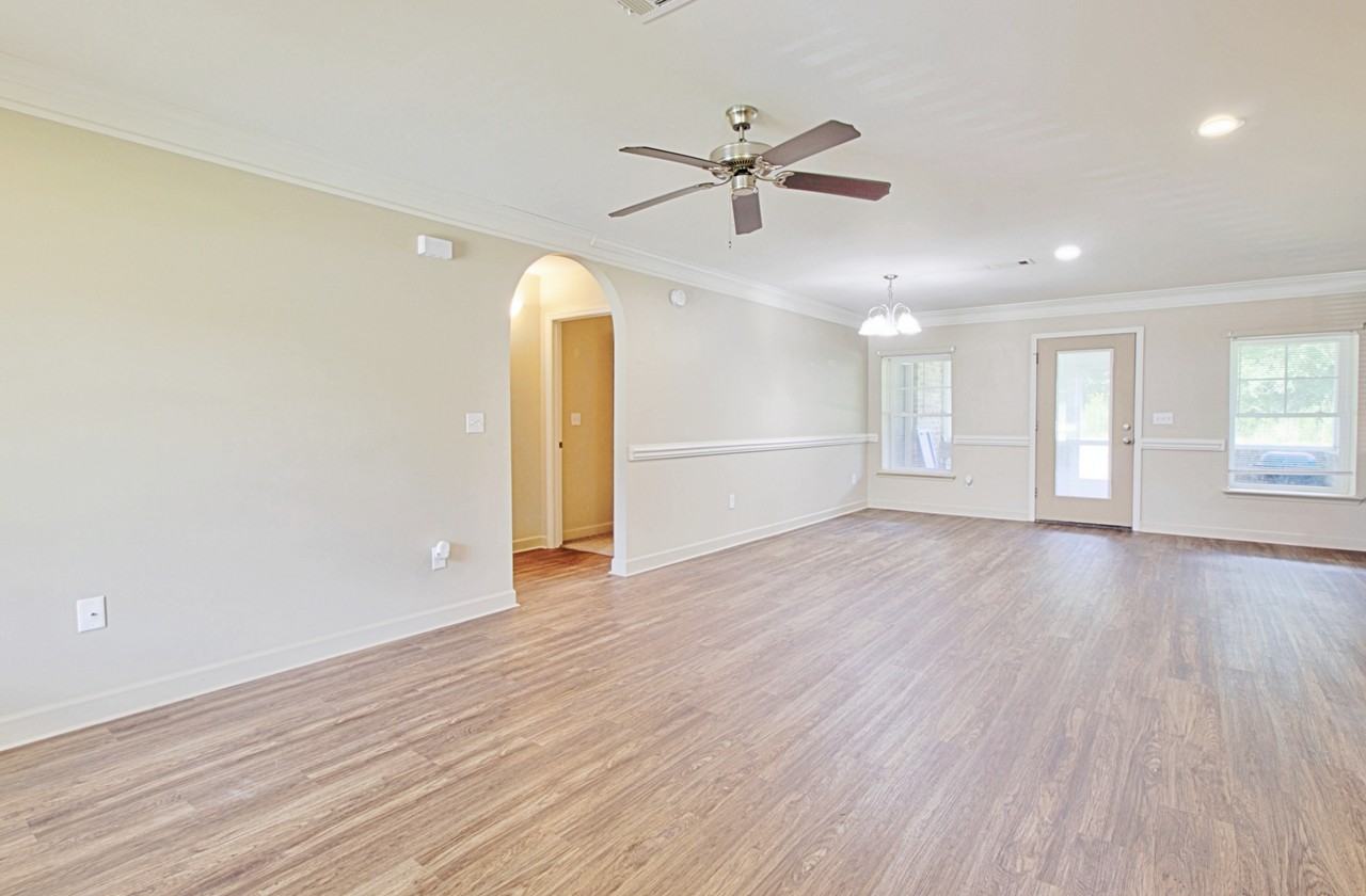 5777 E Oglethorpe Hwy #1 - Photo 3 of 38