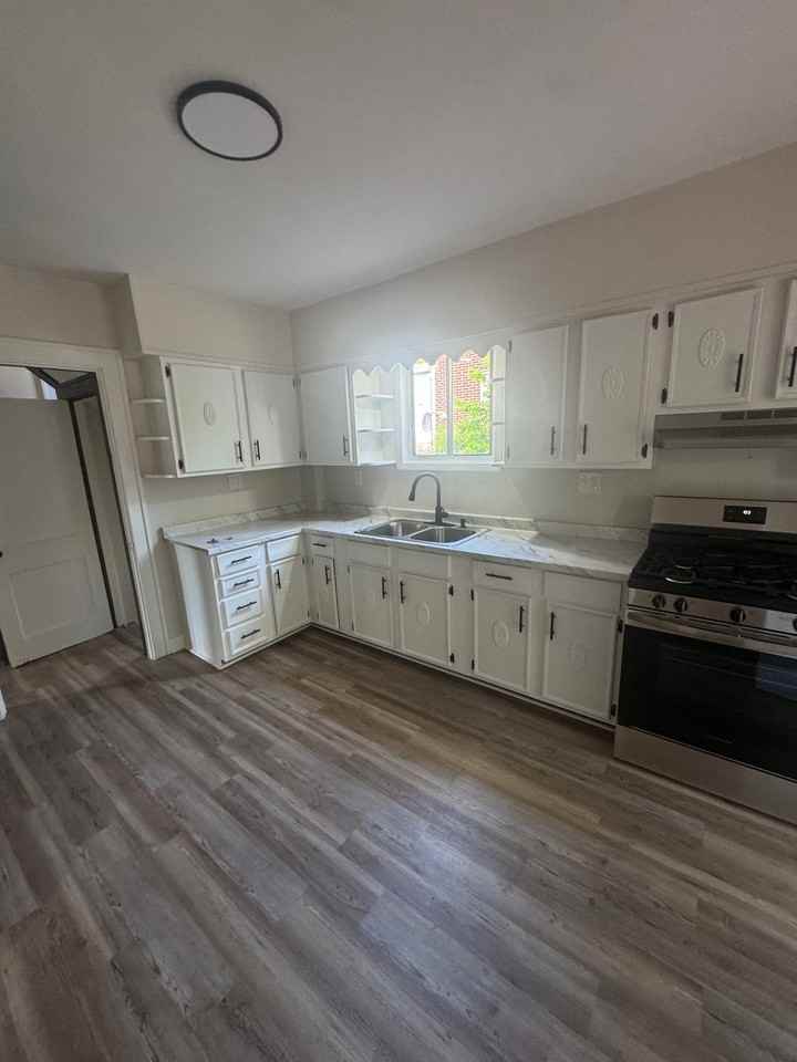 8918 Frankstown Rd #1 - Photo 6 of 12