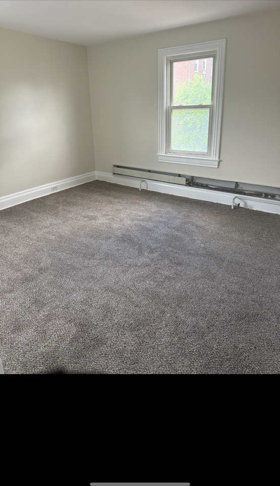 853 Railroad St #1 - Photo 4 of 9