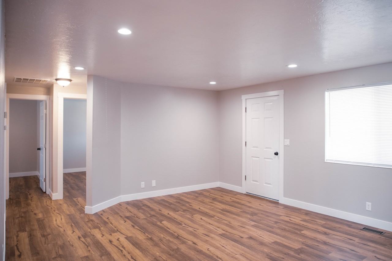 613 Nw 16th St #1 - Photo 3 of 22