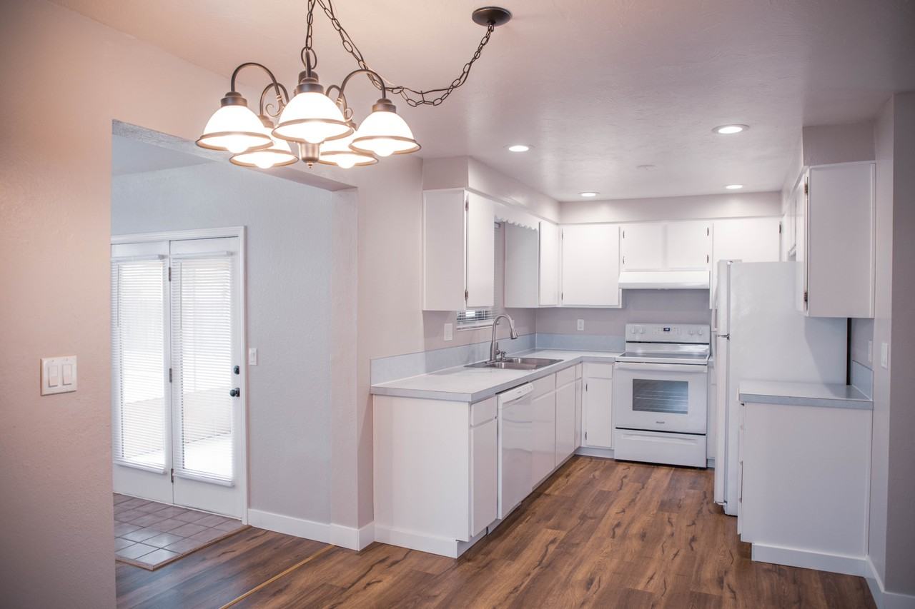 613 Nw 16th St #1 - Photo 4 of 22