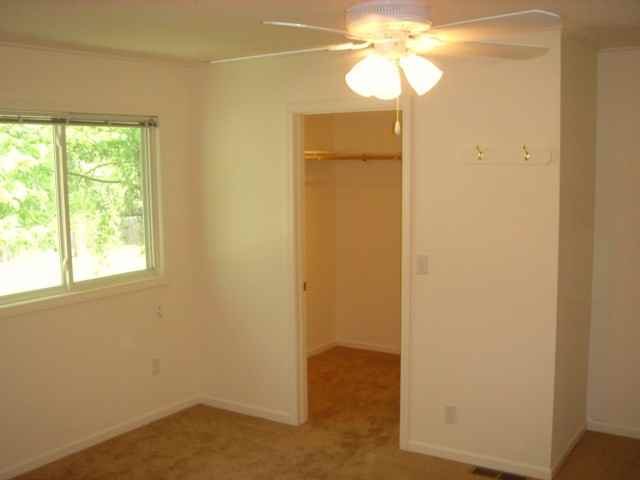 200 Fawn Valley St - Photo 7 of 8