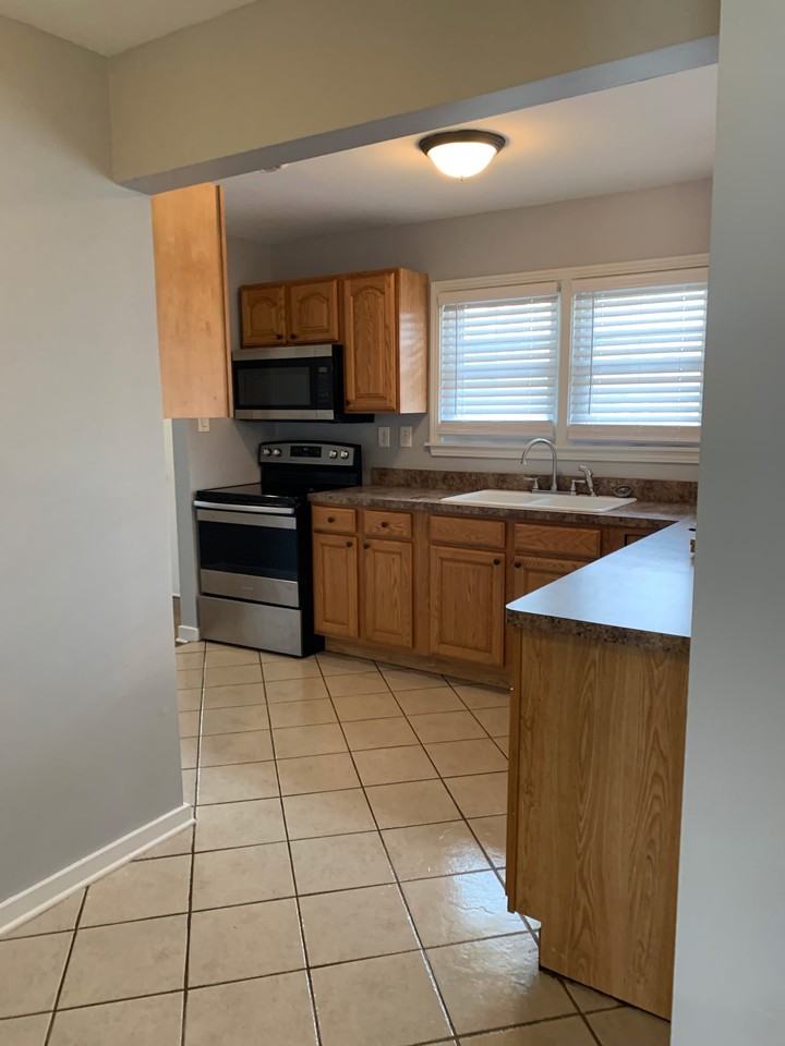 416 W Wenger Rd #1 - Photo 5 of 50
