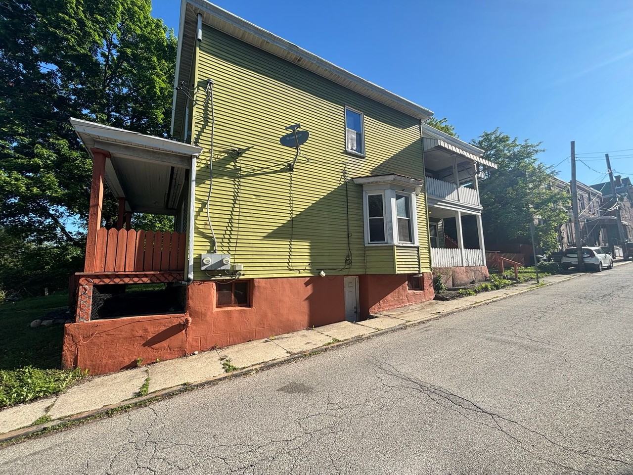 3620 Grenada St - Photo 4 of 27