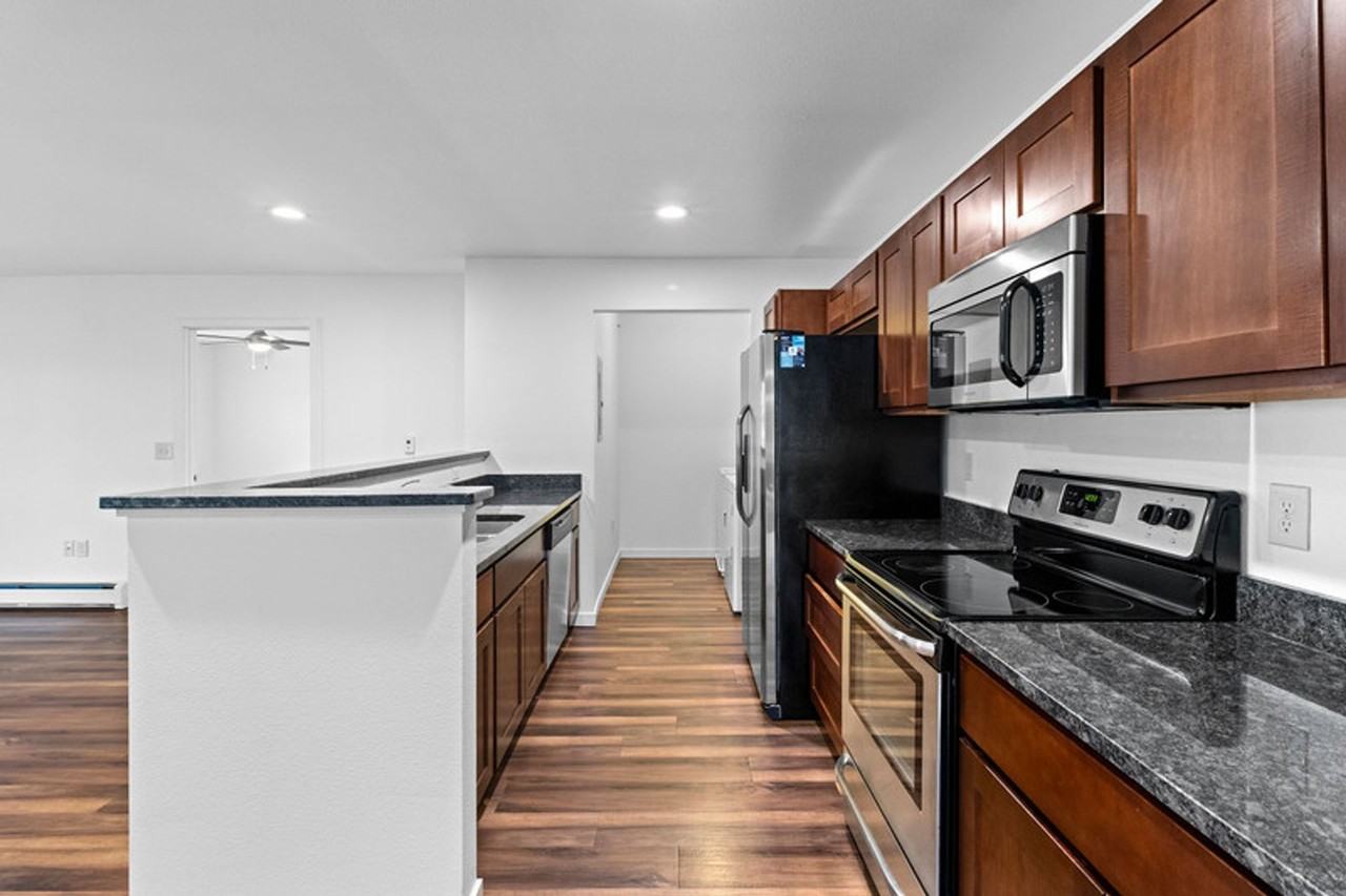 1775 Park Avenue - Photo 4 of 50