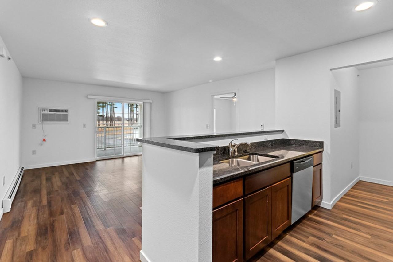 1775 Park Avenue - Photo 6 of 50