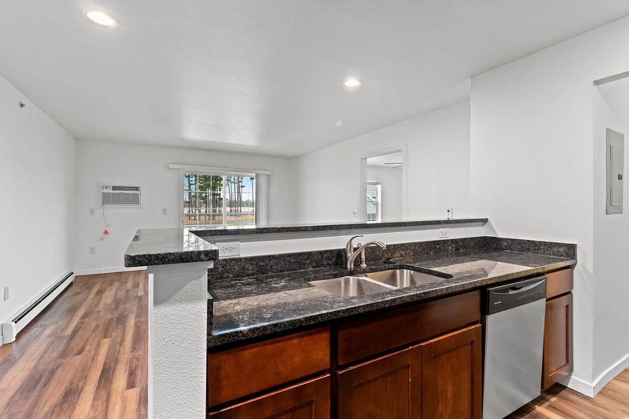 1775 Park Avenue - Photo 7 of 50