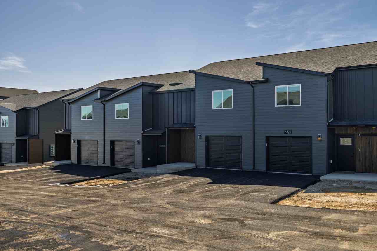 3391 Crosswind Court - 1 #1 - Photo 4 of 33