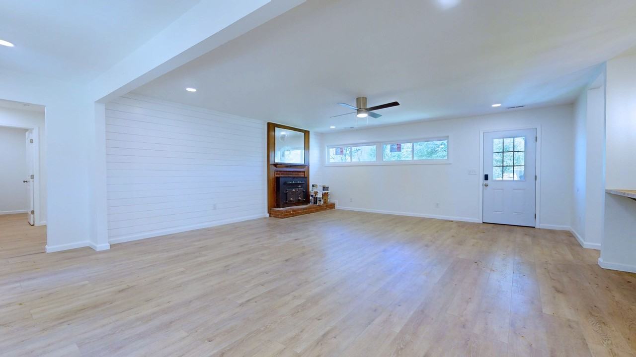 2506 Byington Beaver Ridge Rd #1 - Photo 3 of 11