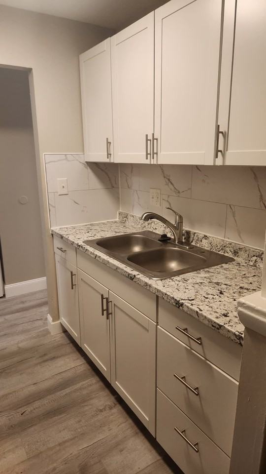 3656 Seabrook AveColumbus, OH, 43227 #3656J - Photo 3 of 22