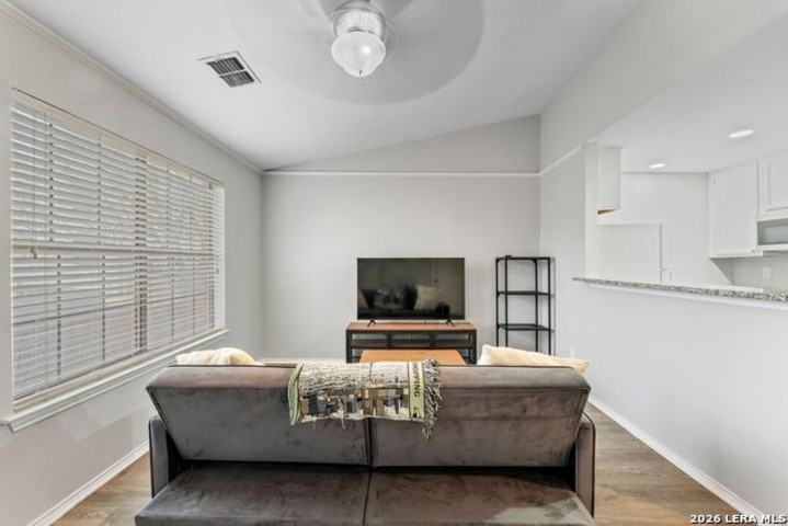 4803 Hamilton Wolfe - 1 #1 - Photo 6 of 18